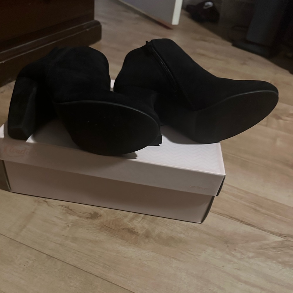 Booties - Picture 3 of 4